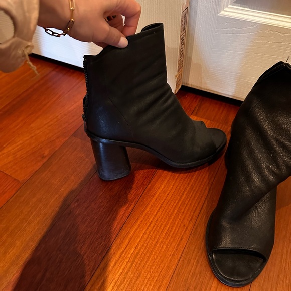 Steven by Steve madden zip open toed heel booties - Picture 3 of 4